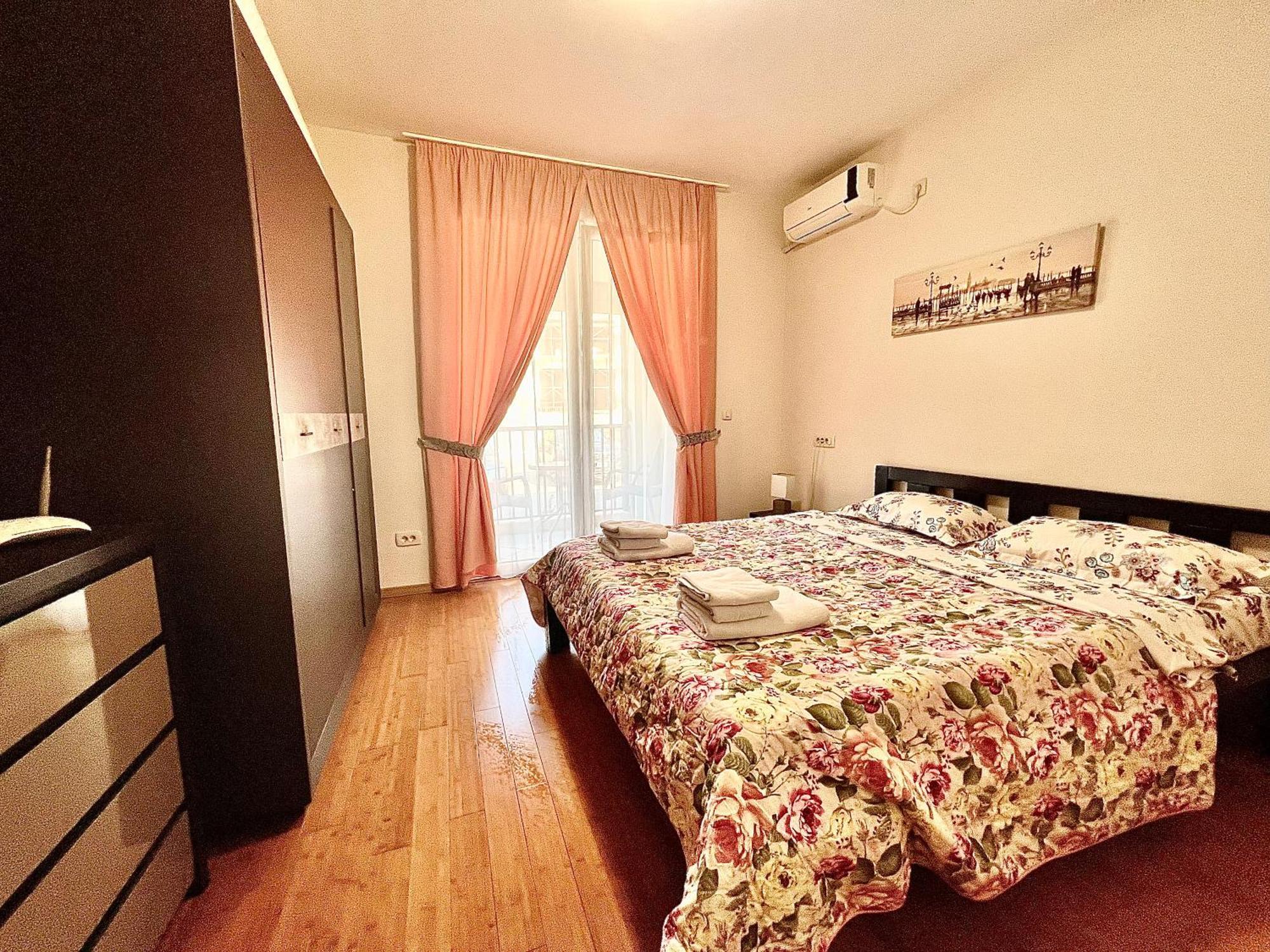 Apartments Nirgilija Tivat Kültér fotó