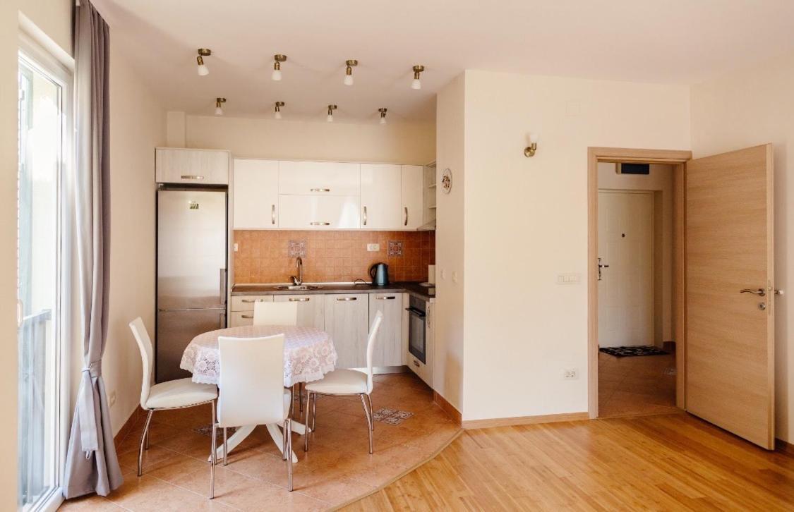 Apartments Nirgilija Tivat Kültér fotó
