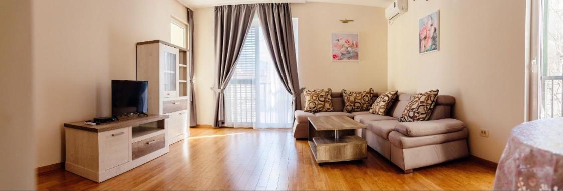 Apartments Nirgilija Tivat Kültér fotó