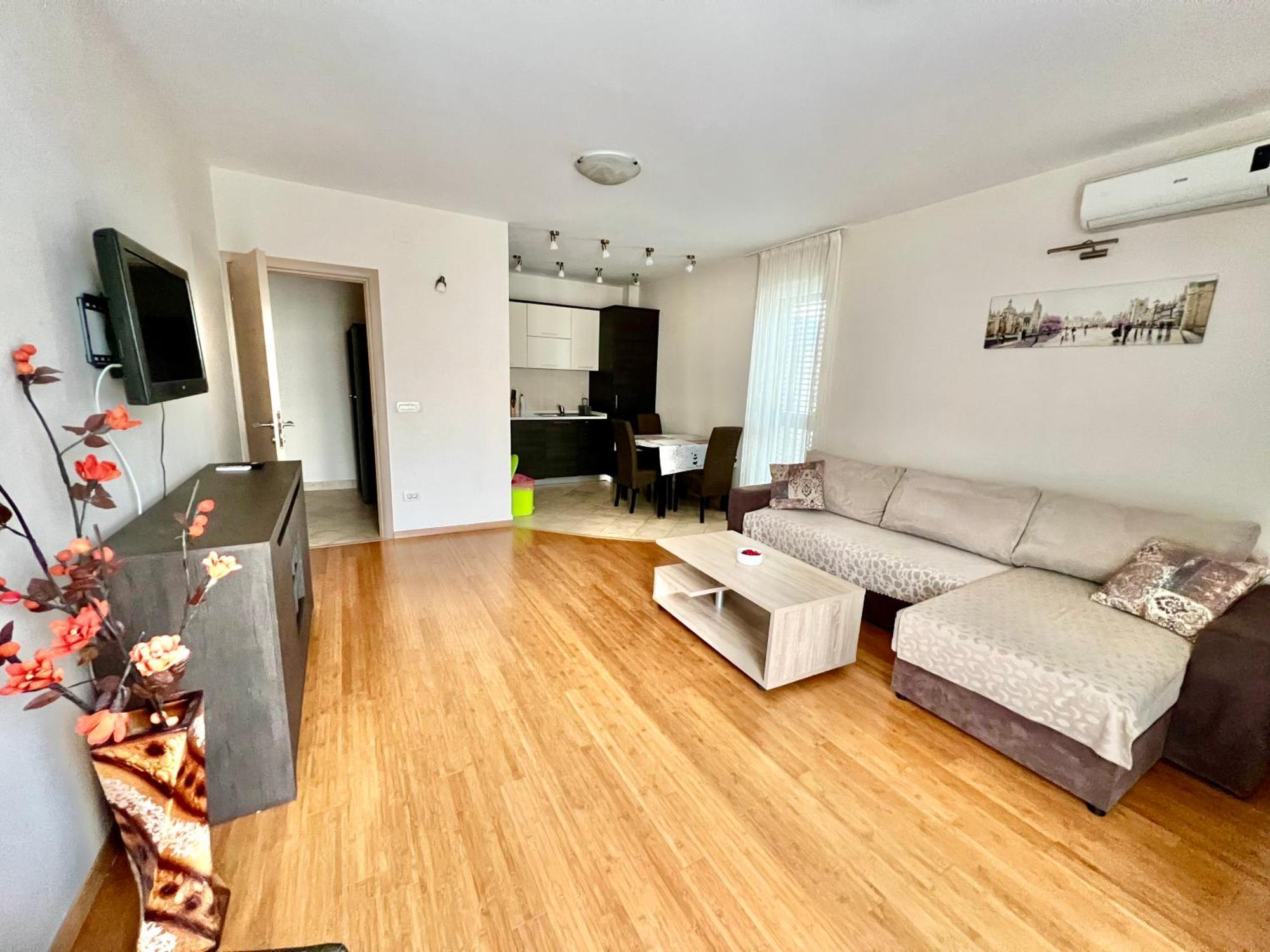 Apartments Nirgilija Tivat Kültér fotó